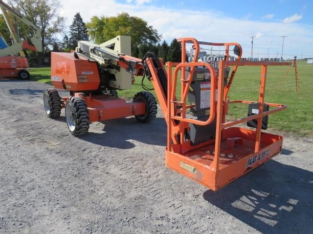 2019 JLG 340AJ-4