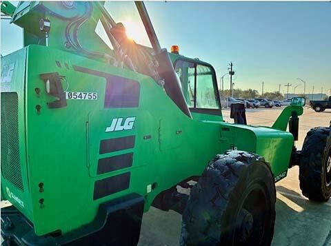 2017 SkyTrak 10042-3