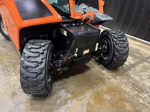 2018 JLG G5-18A-8