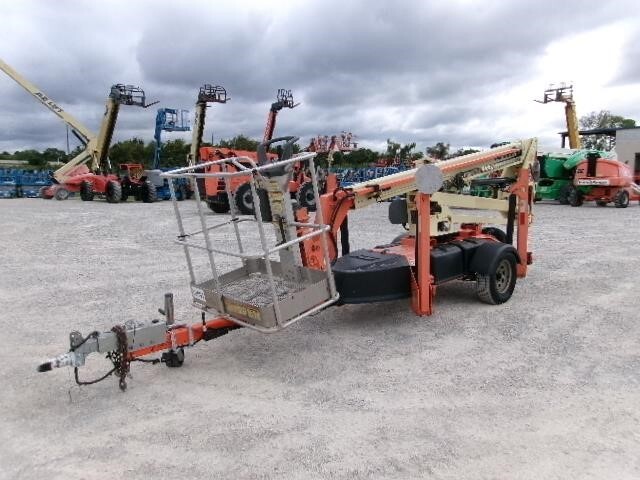 2018 JLG T350-1