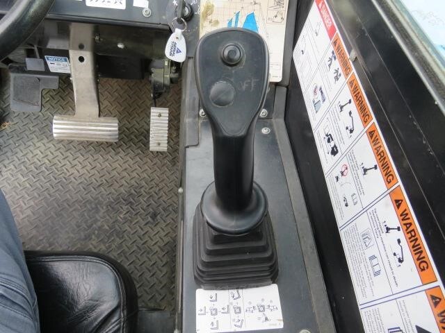 2017 Genie GTH 844-21