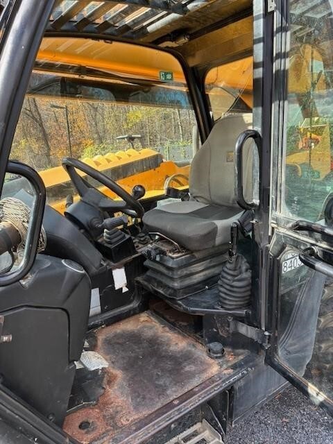 2016 JCB 507-42-5