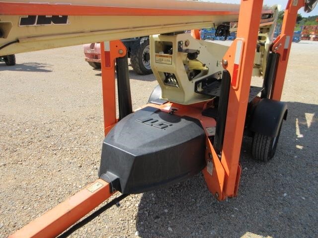 2018 JLG T500J-10