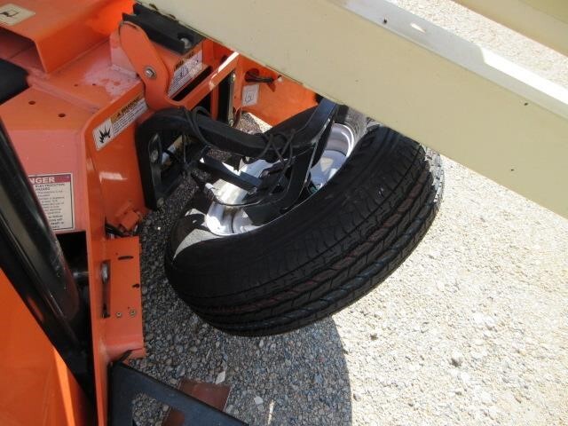 2018 JLG T500J-12