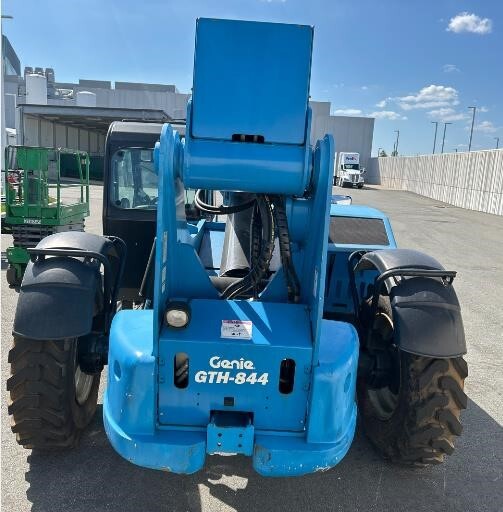 2017 Genie GTH 844-2