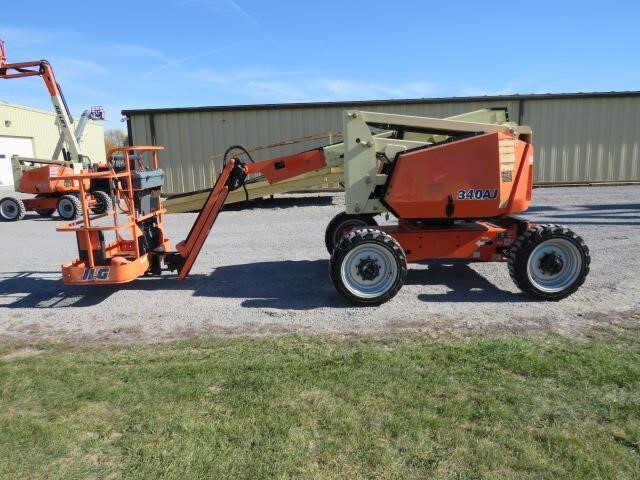 2018 JLG 340AJ-1