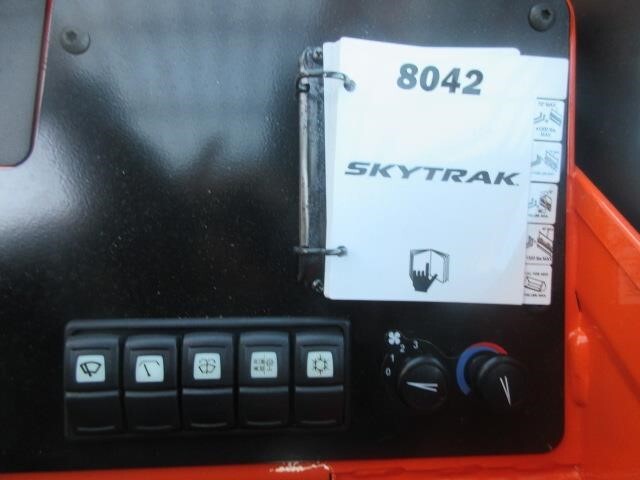 2025 SkyTrak 8042-24