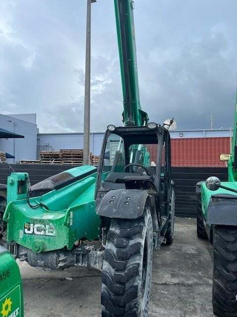 2017 JCB 507-42