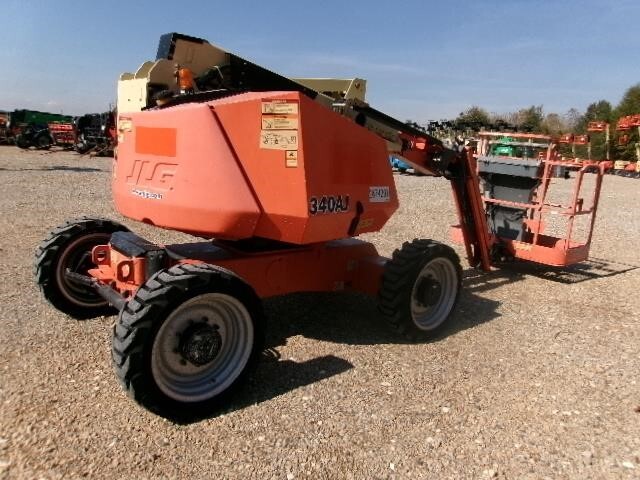 2018 JLG 340AJ-3