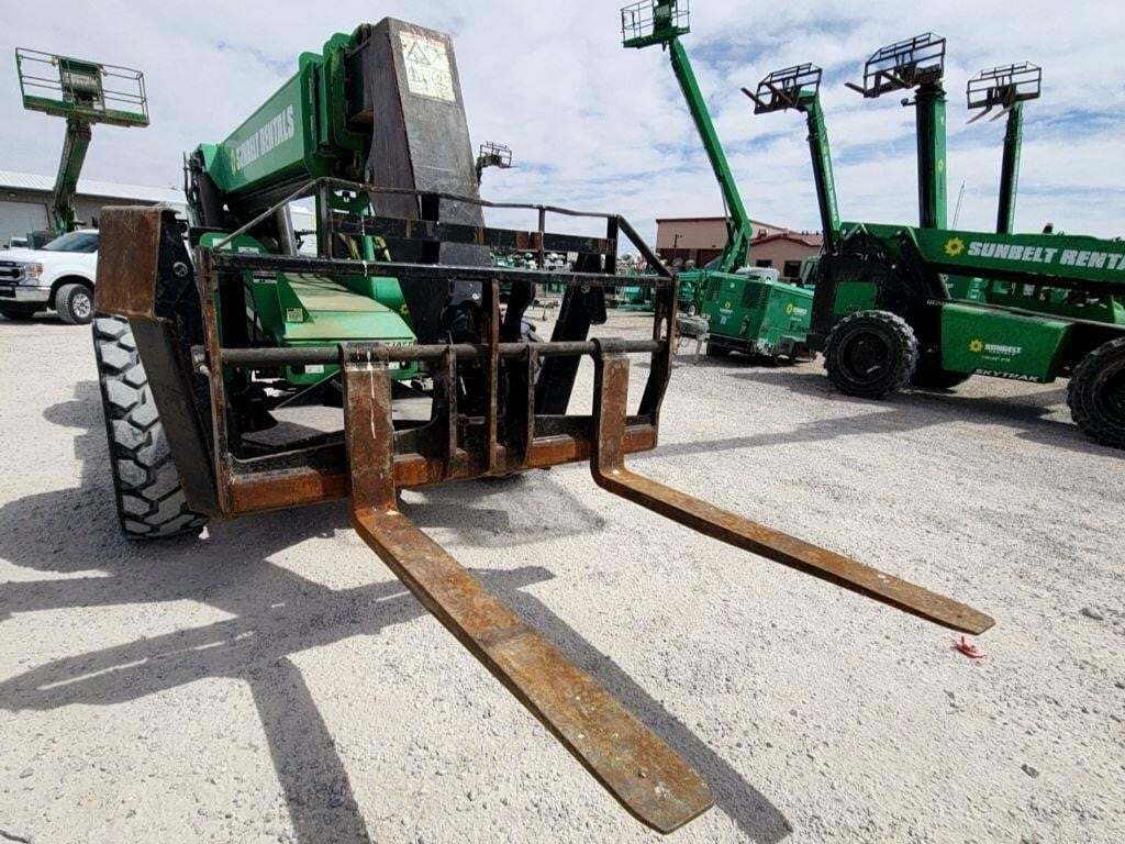 2015 SkyTrak 10042-10