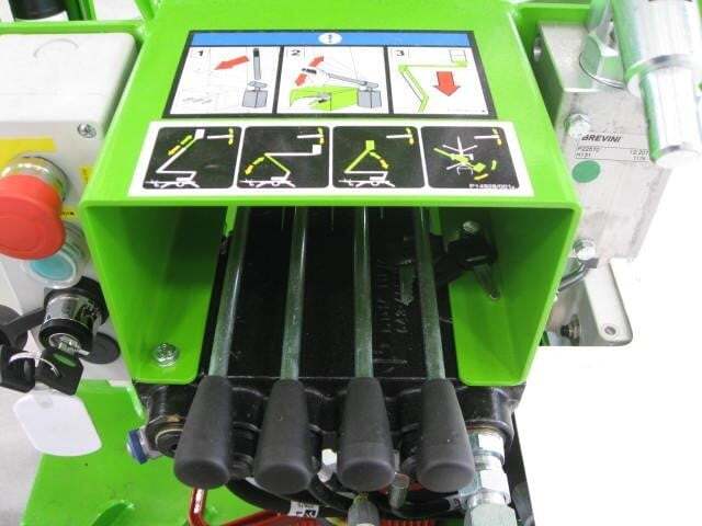 2025 Niftylift TM34T-20