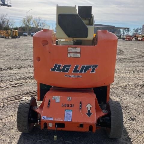 2018 JLG E400AJPN-4
