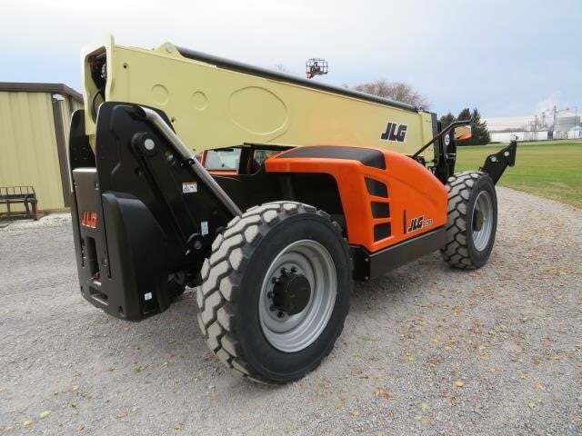2025 JLG 1055-4