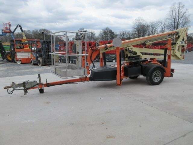 2018 JLG T350