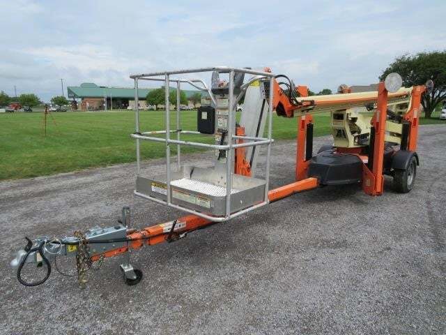 2018 JLG T500-4