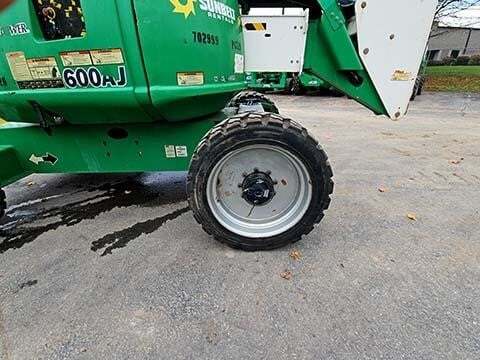 2015 JLG 600AJ-13