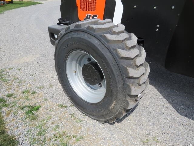 2024 SkyTrak 6042-12