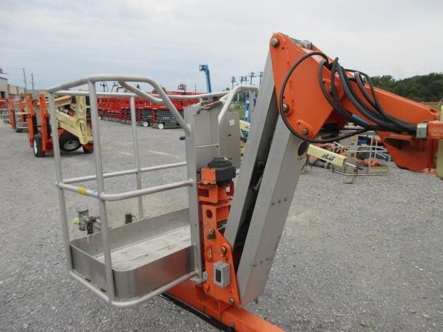 2018 JLG T500J-8