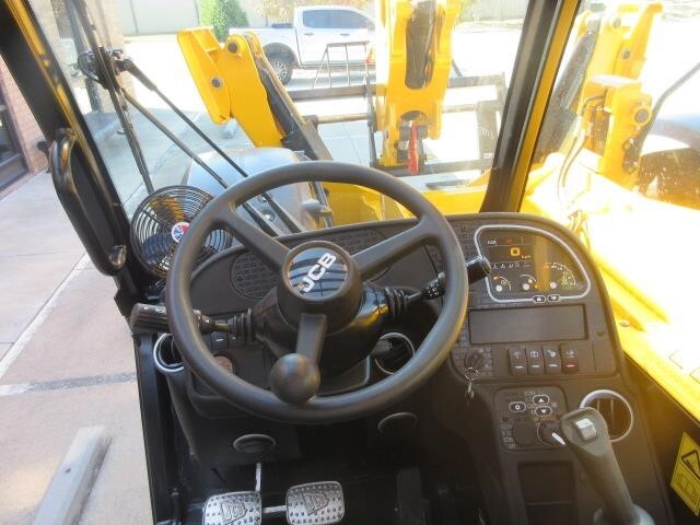 2025 JCB 512-56-32