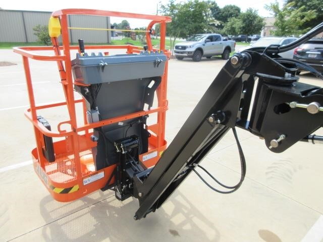 2025 JLG E400AJPN-10