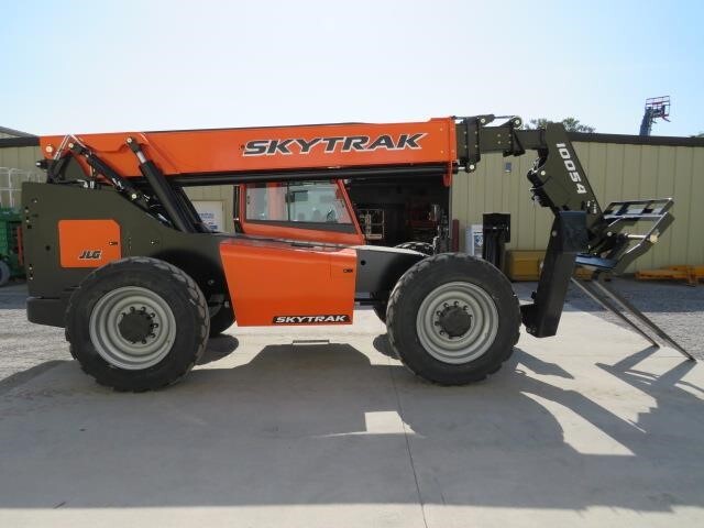2025 SkyTrak 10054-5