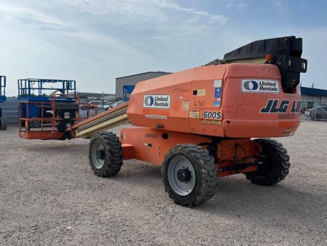2016 JLG 600S-7