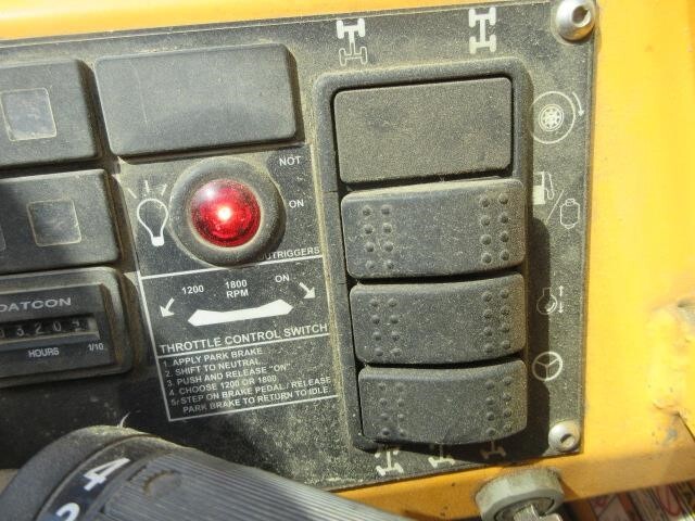 2013 Broderson IC-200-3H-27