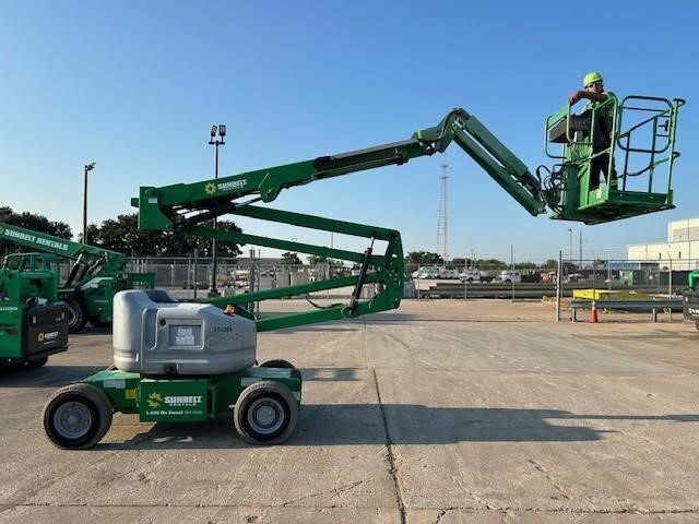 2016 Genie Z-45/25J DC-4