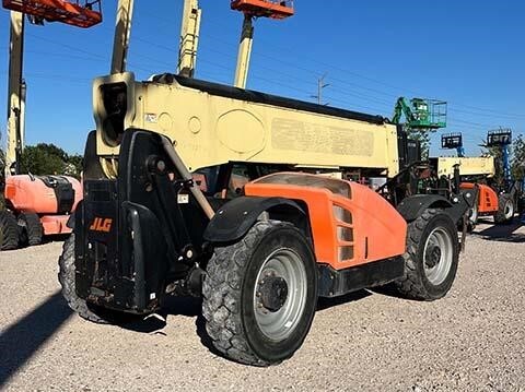 2016 JLG 1055-6