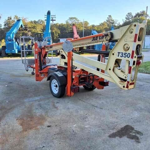 2018 JLG T350-5