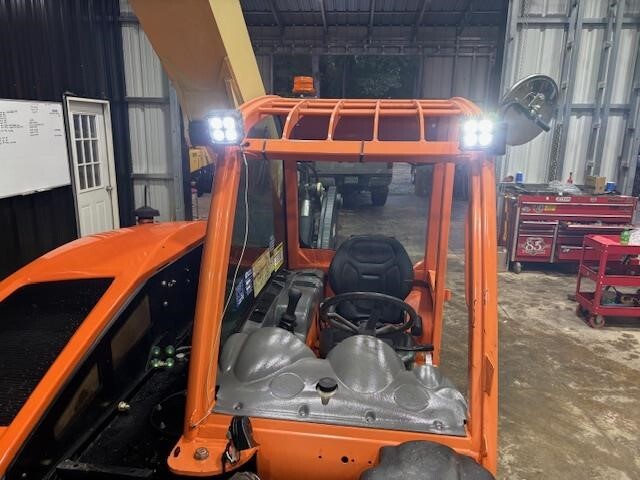2018 JLG G5-18A-11