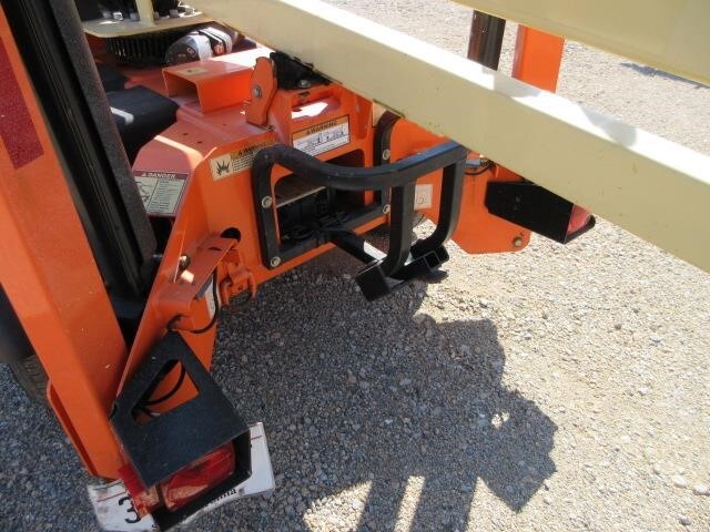 2018 JLG T350-12