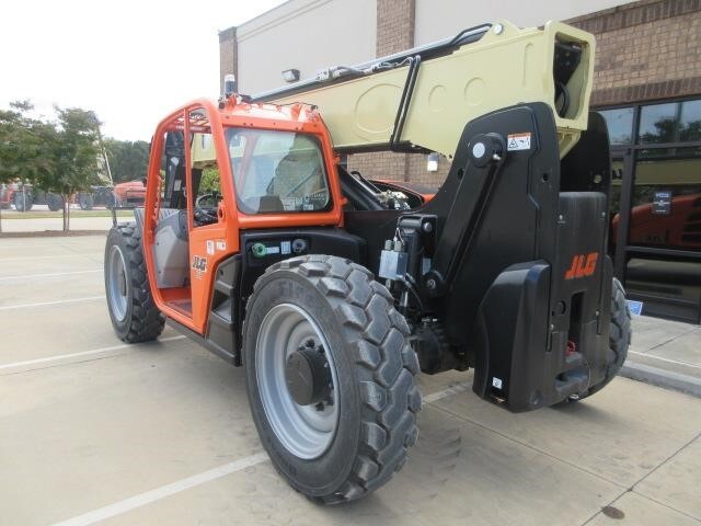 2025 JLG 943-3