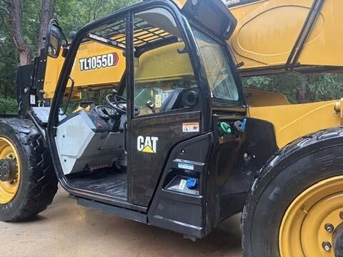 2017 CAT TL1055D-10