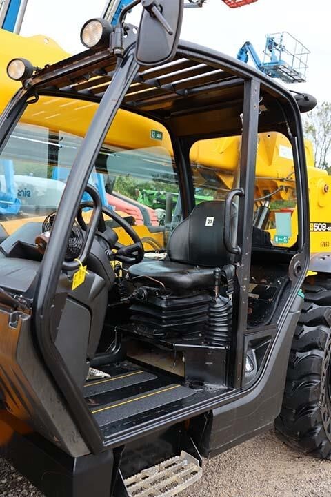2021 JCB 509-42-17