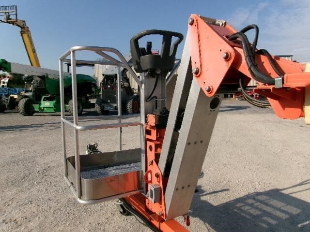 2018 JLG T500J-10