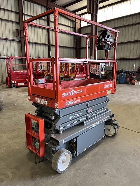 2023 Skyjack SJ3219E-5