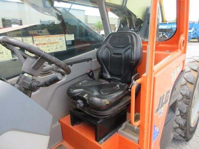 2018 JLG 943-17