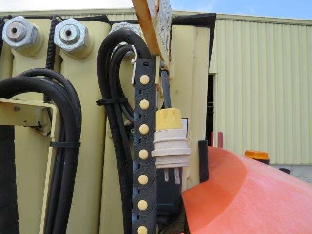 2017 JLG Toucan 32E-20