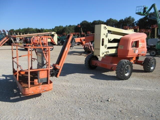 2016 JLG 450AJ