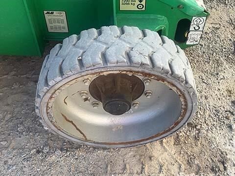 2015 JLG E400AJPN-12