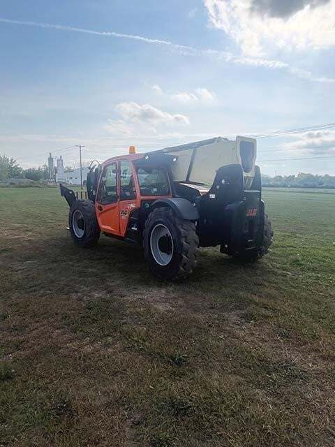 2019 JLG 1055-7