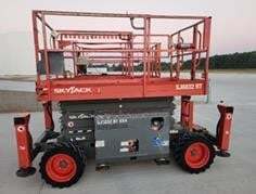 2018 Skyjack SJ-6832RT-1