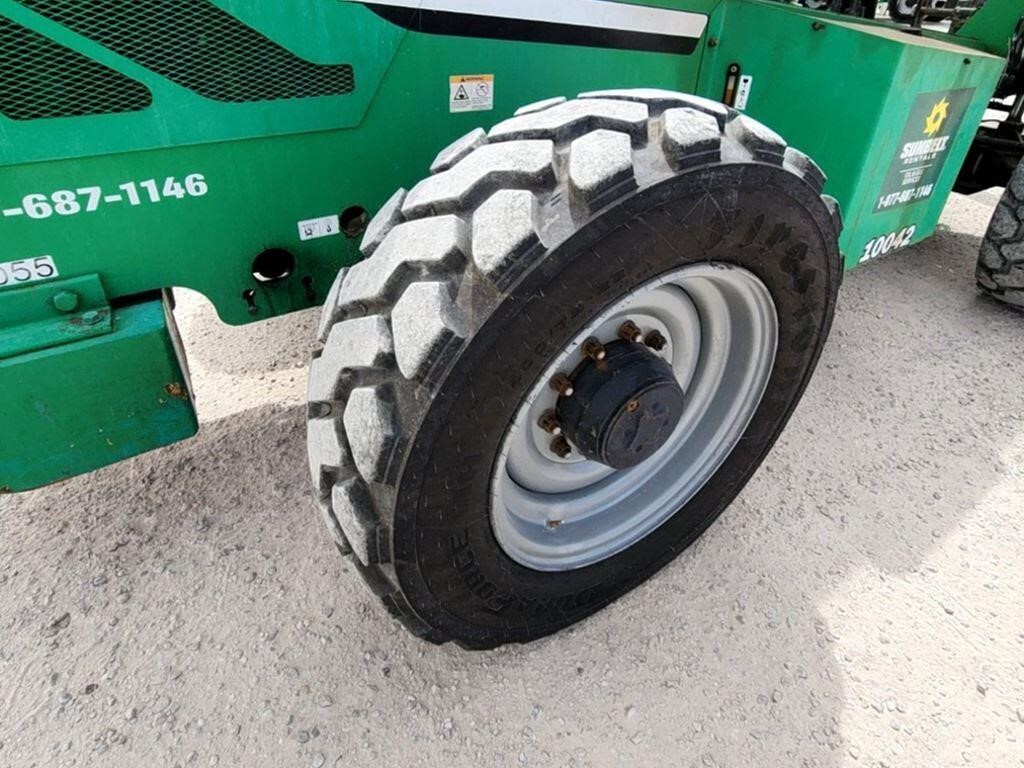 2015 SkyTrak 10042-13
