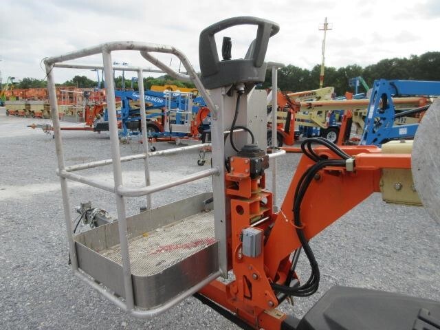 2018 JLG T350-8