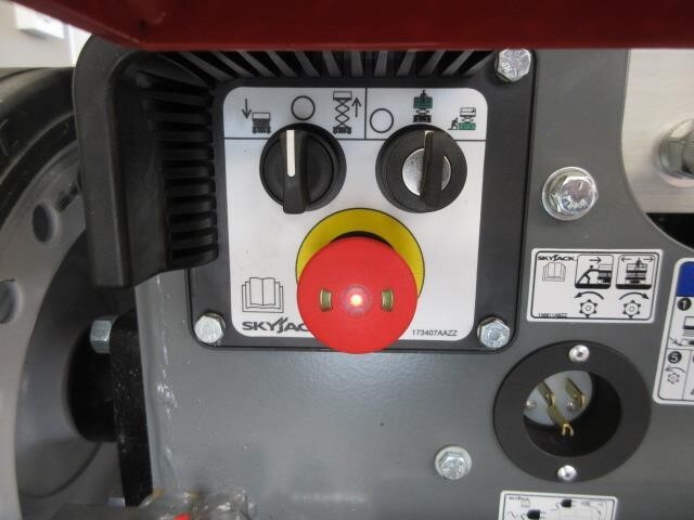 2024 Skyjack SJ-3220-23