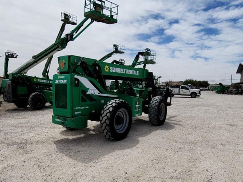 2015 SkyTrak 10042-5