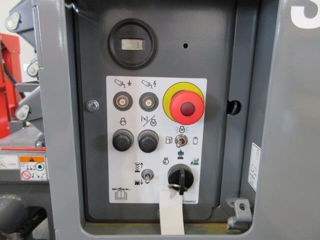 2025 Skyjack SJ-6832RT-29