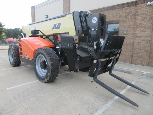 2025 JLG 1055-4