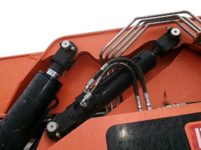 2017 SkyTrak 8042-21